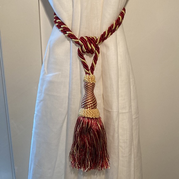 Drapery tie back (4) rope and tassels gold burgundy - Picture 10 of 16